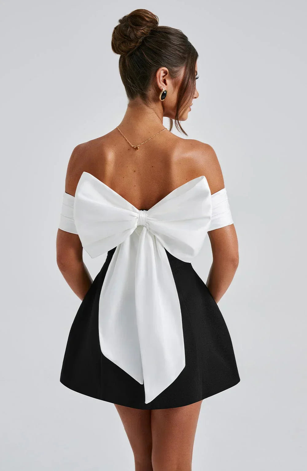 ÉLANZA™ | NOIR MINI VESTIDO