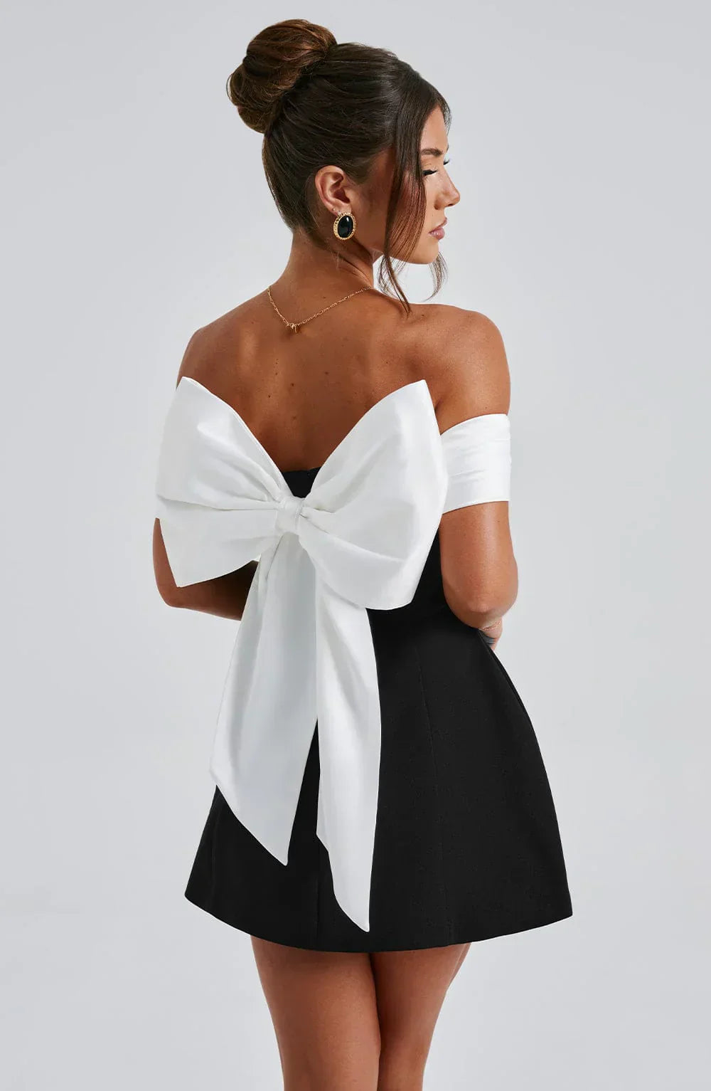 ÉLANZA™ | NOIR MINI VESTIDO