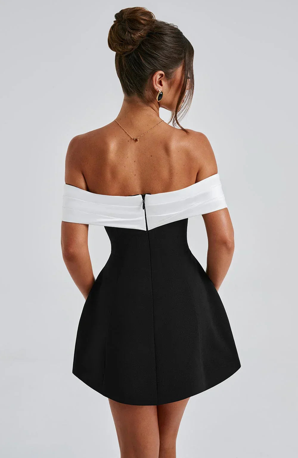 ÉLANZA™ | NOIR MINI VESTIDO