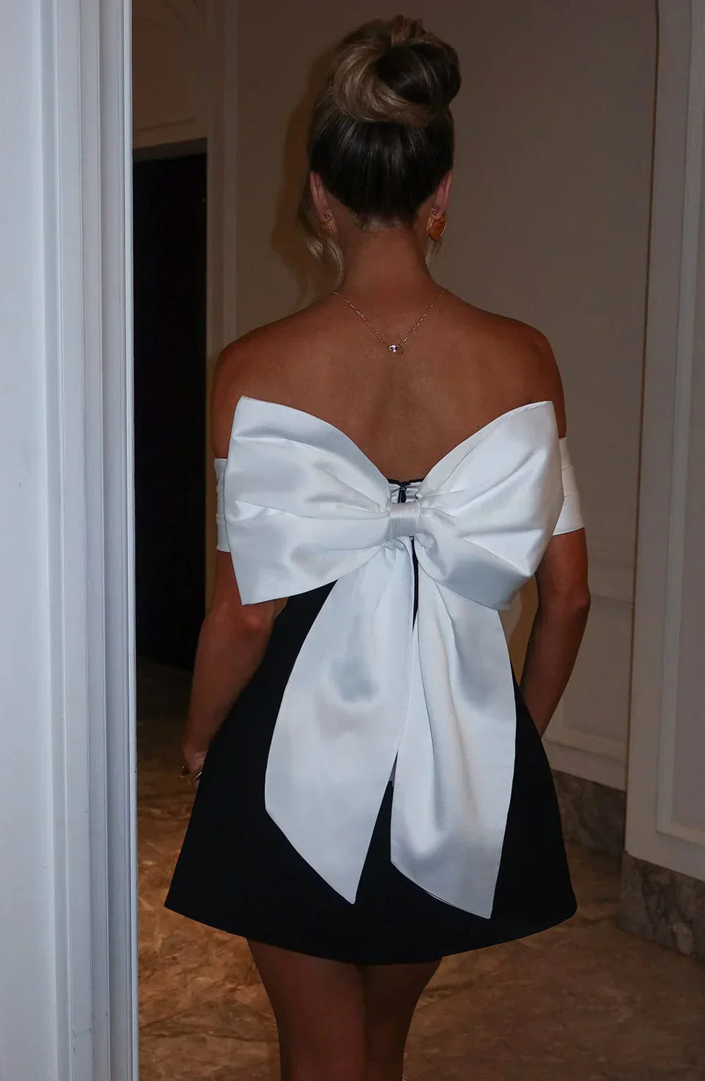 ÉLANZA™ | NOIR MINI VESTIDO