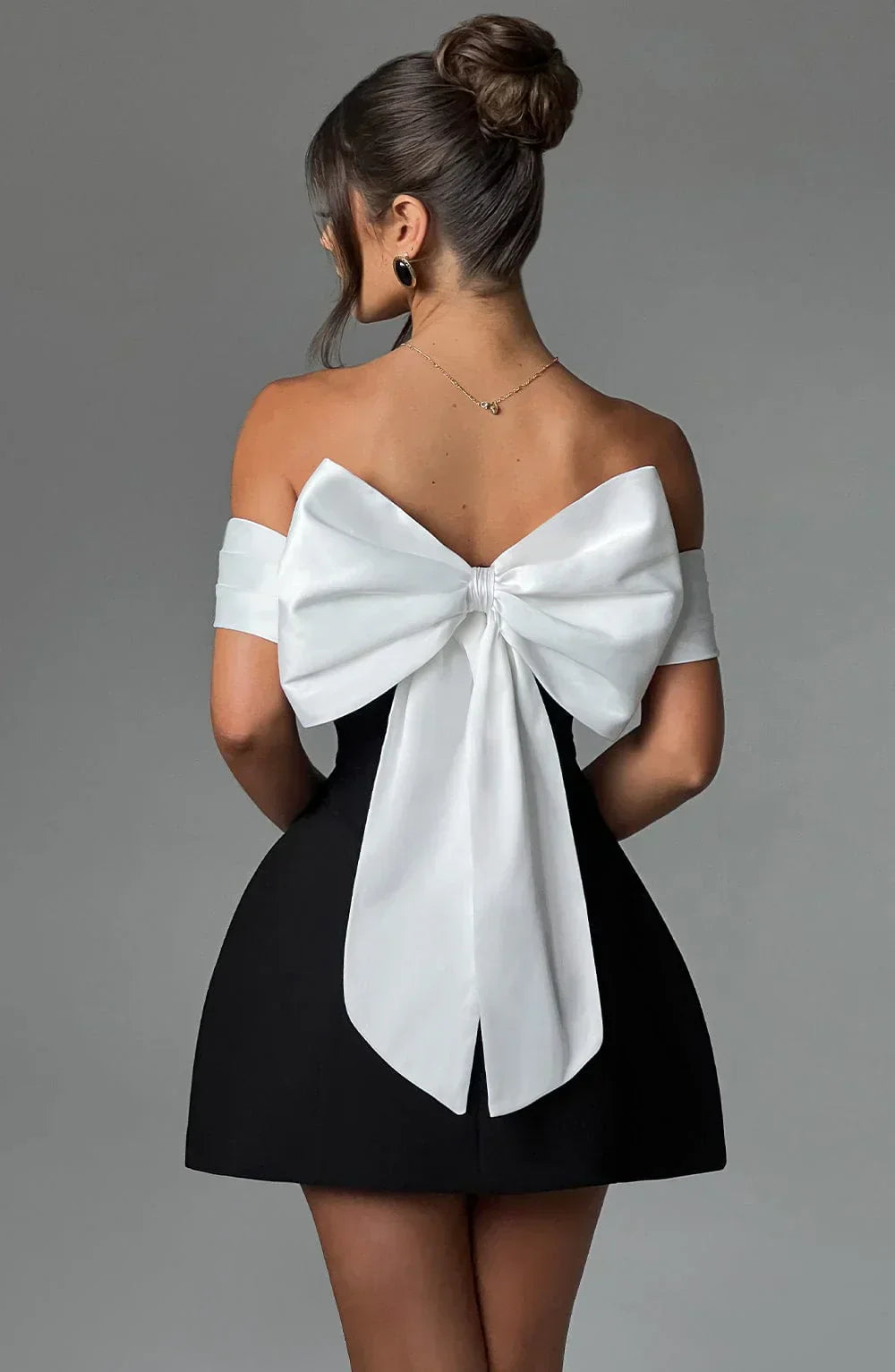 ÉLANZA™ | NOIR MINI VESTIDO